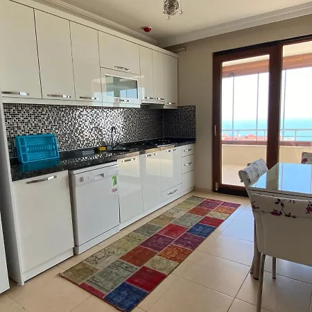 Apartment Ozgurcan & *